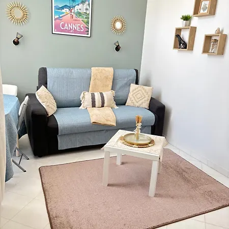 Studio En Plein Coeur De Канны