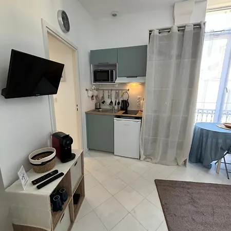 Studio En Plein Coeur De Апартаменты